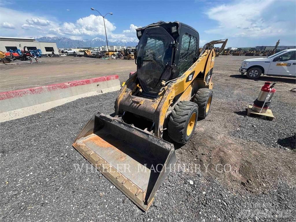 CAT 246C C3-S2 Kompaktrakodók