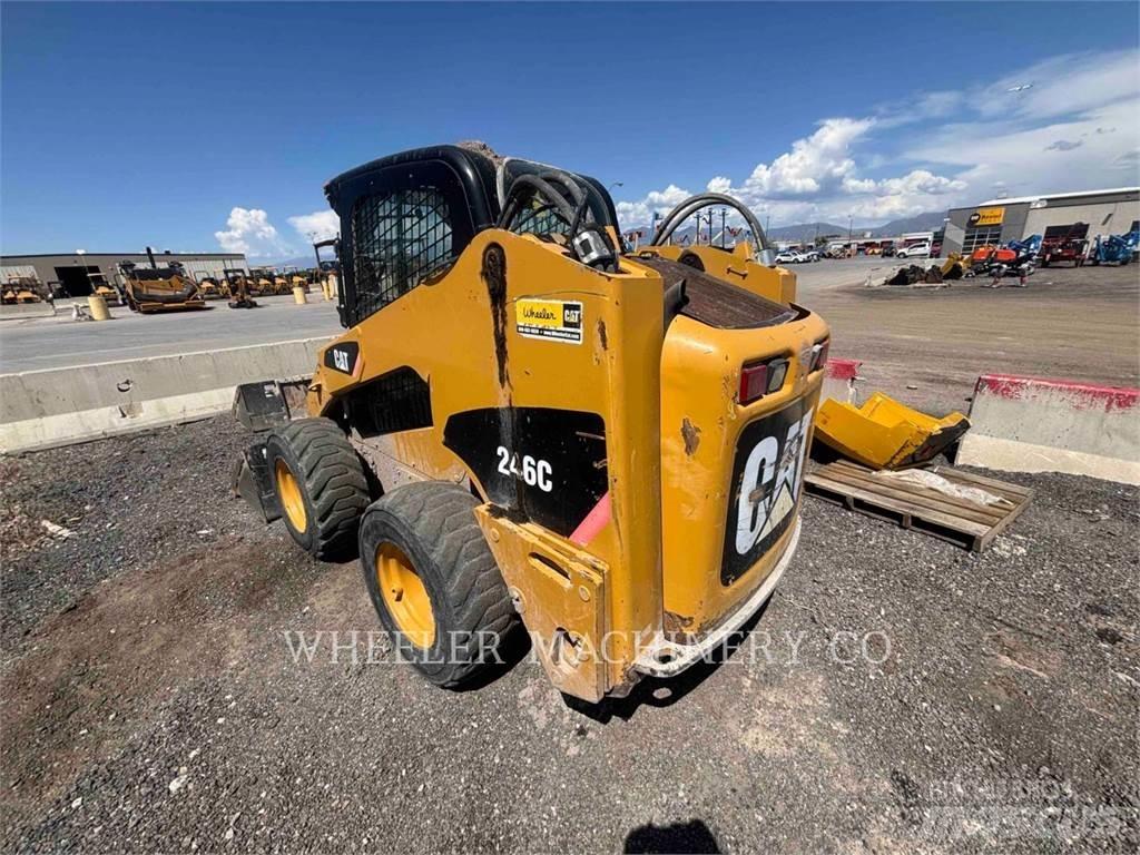 CAT 246C C3-S2 Kompaktrakodók