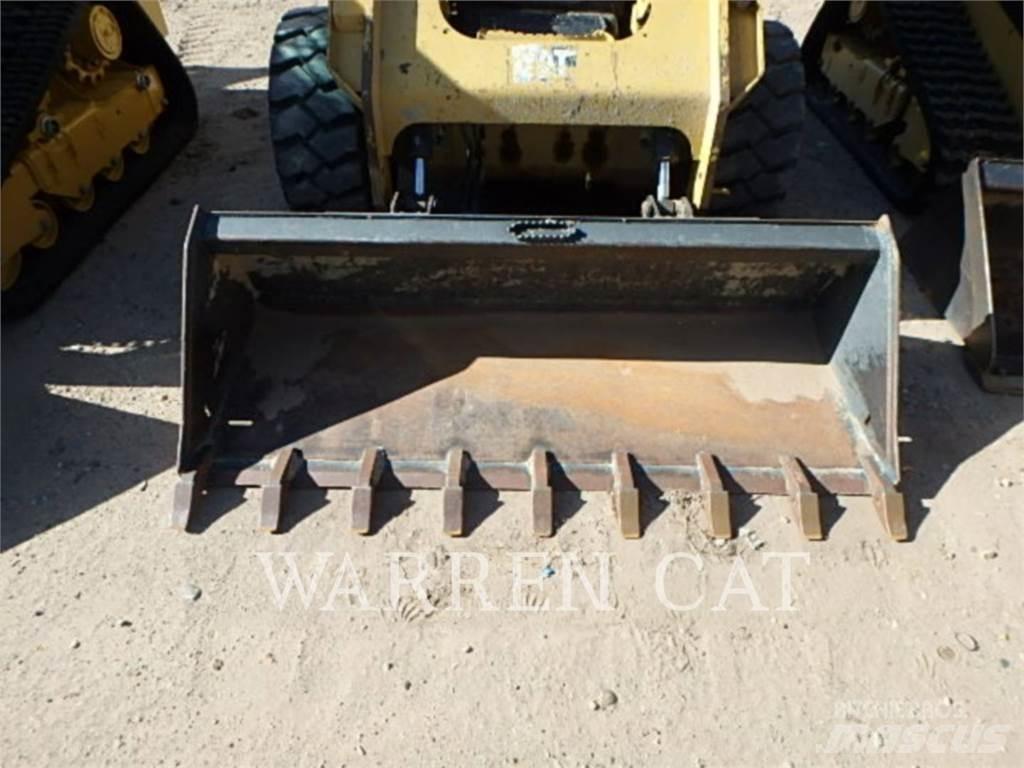 CAT 246D Kompaktrakodók