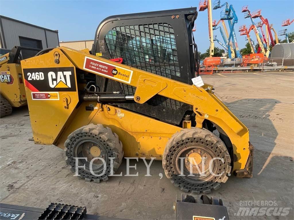 CAT 246D Kompaktrakodók
