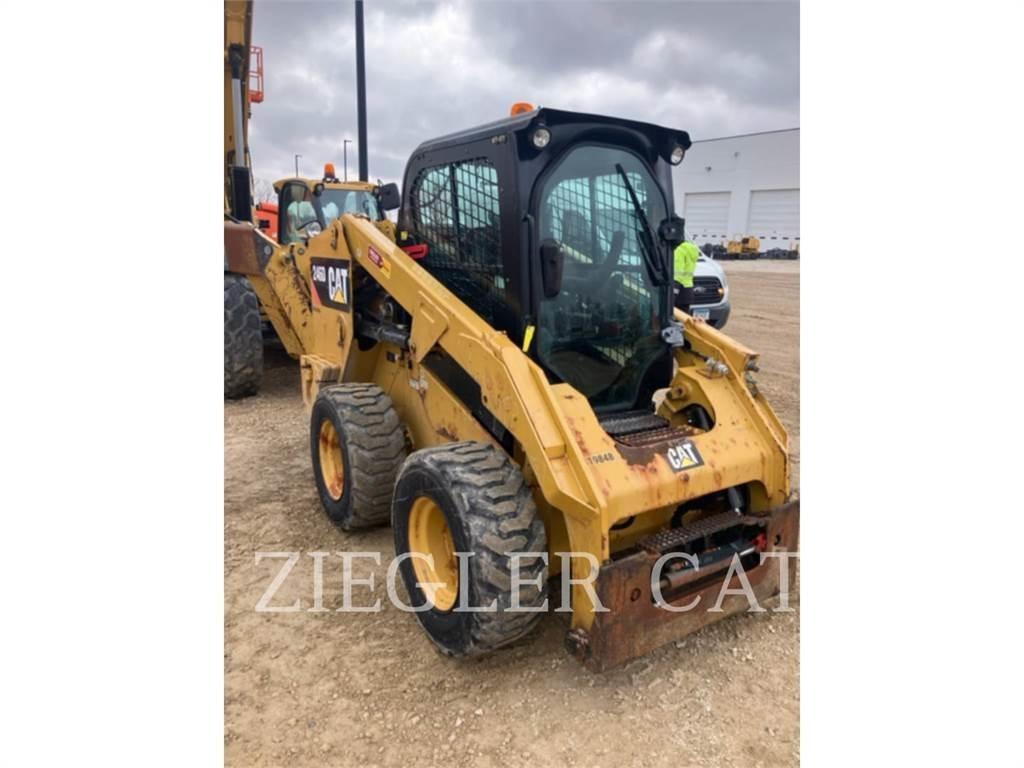 CAT 246D Kompaktrakodók