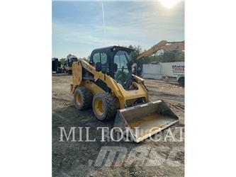 CAT 246D3 Kompaktrakodók