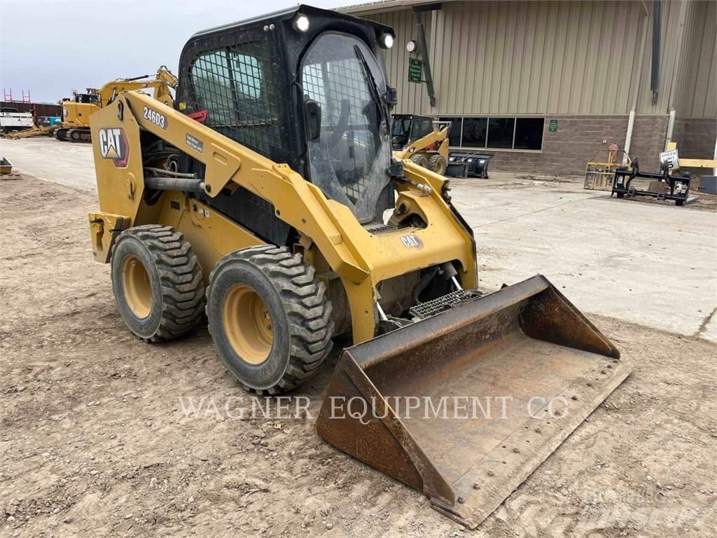 CAT 246D3 Kompaktrakodók