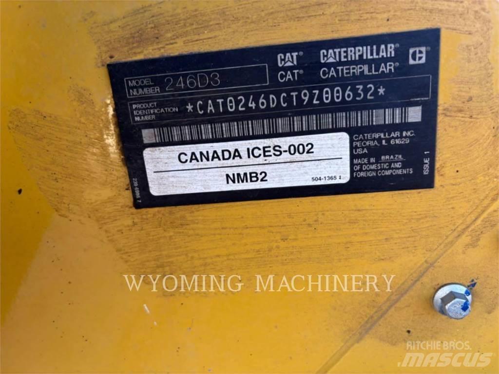 CAT 246D3 Kompaktrakodók