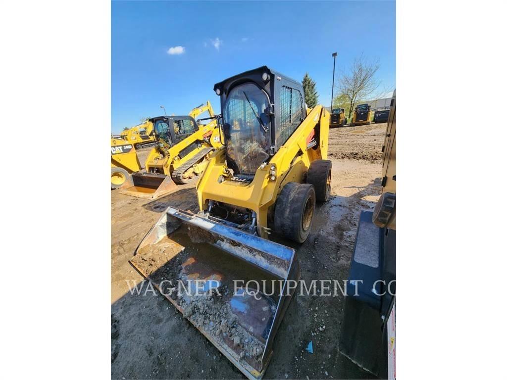 CAT 246D3 Kompaktrakodók