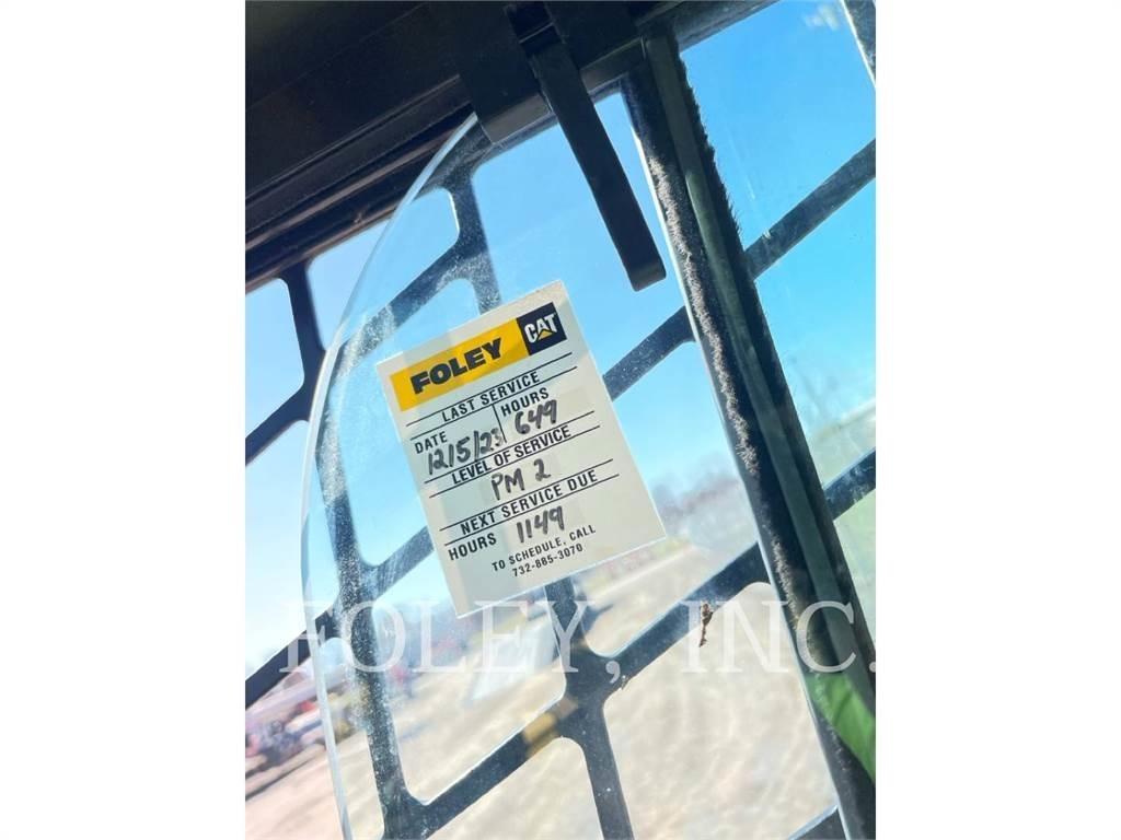 CAT 246D3 Kompaktrakodók