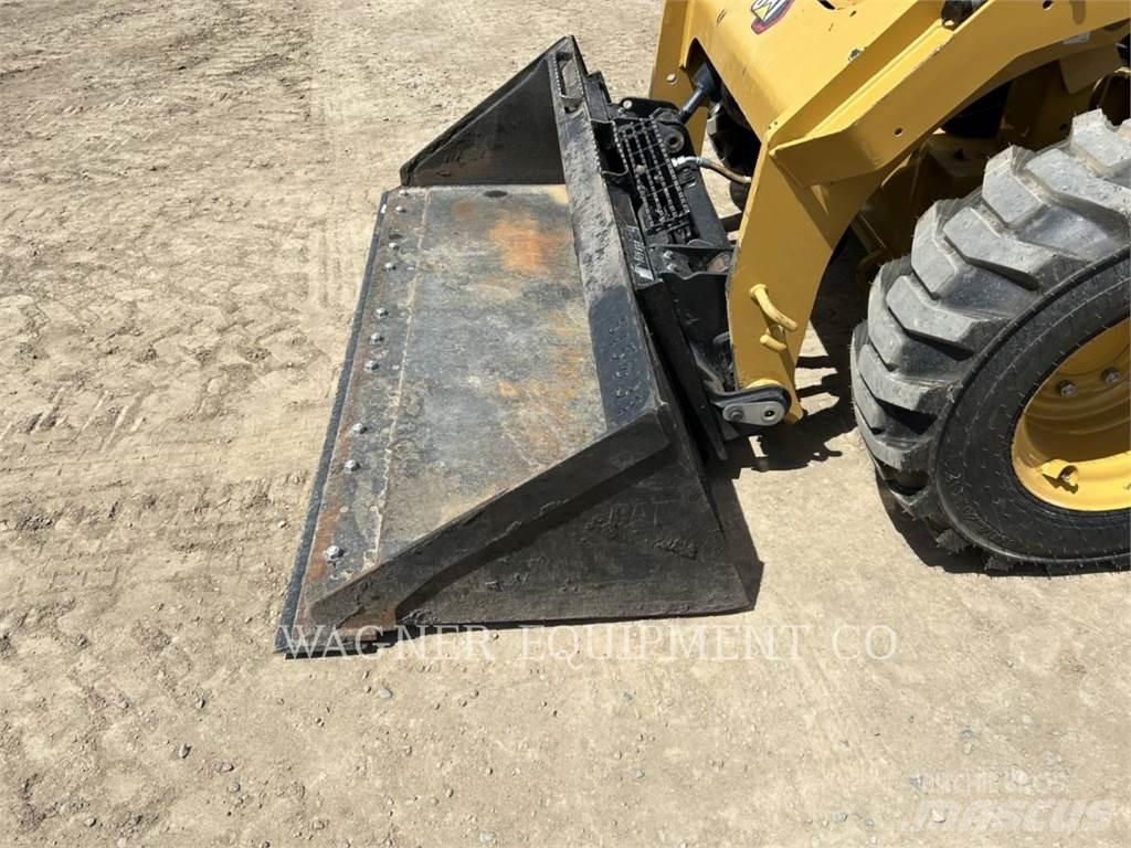 CAT 246D3 Kompaktrakodók