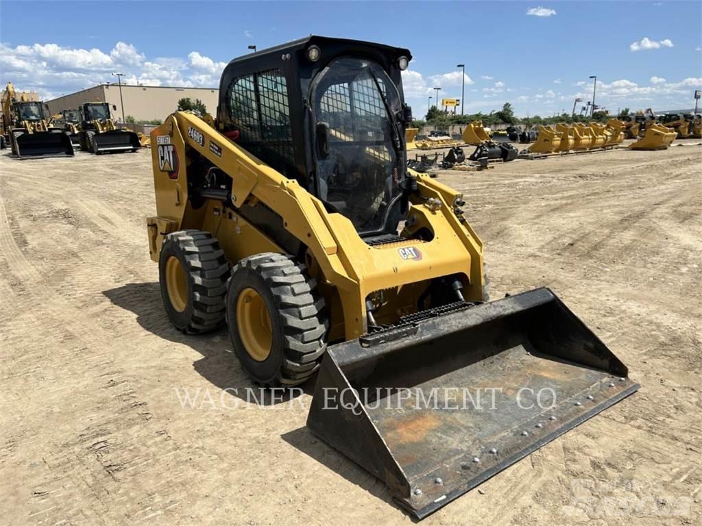 CAT 246D3 Kompaktrakodók
