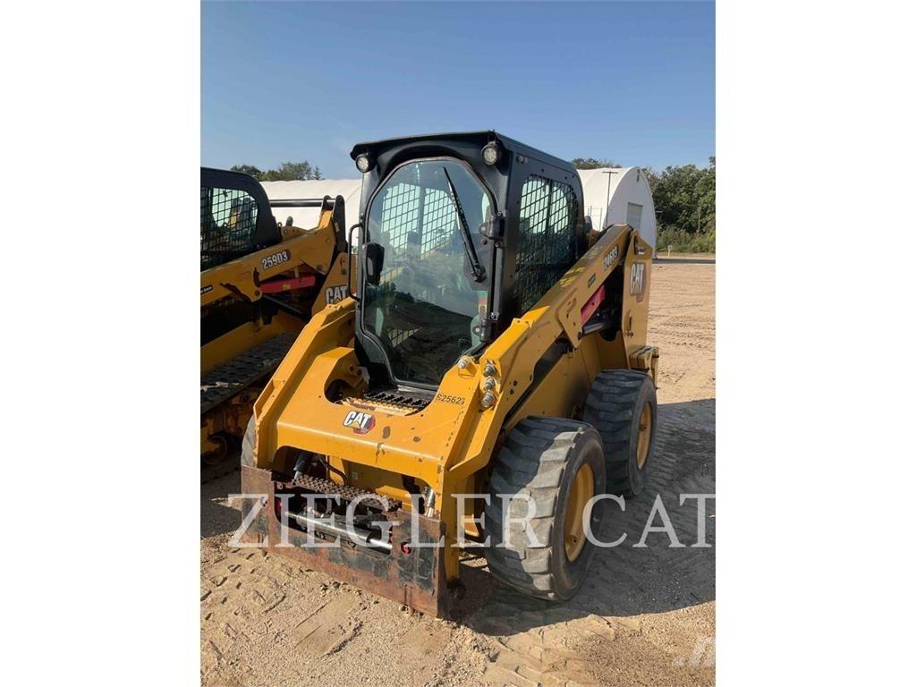 CAT 246D3 Kompaktrakodók
