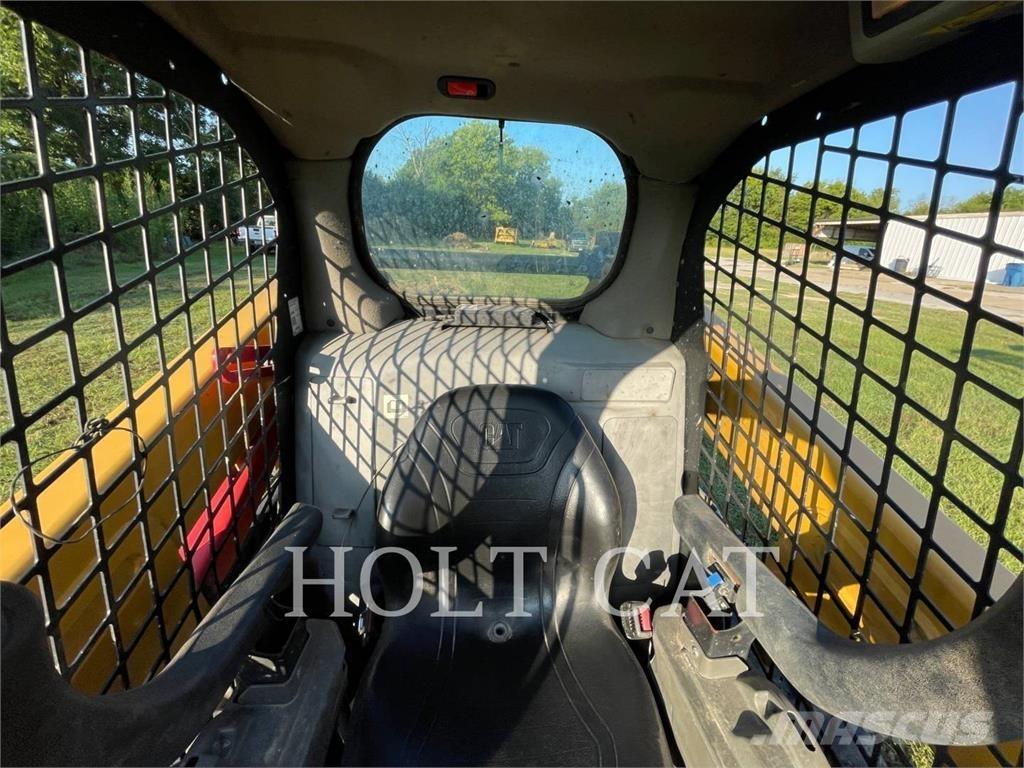 CAT 249D3 Lánctalpas homlokrakodók