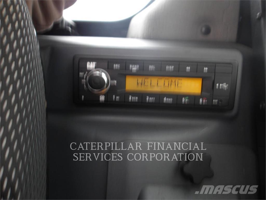 CAT 249D3 Lánctalpas homlokrakodók