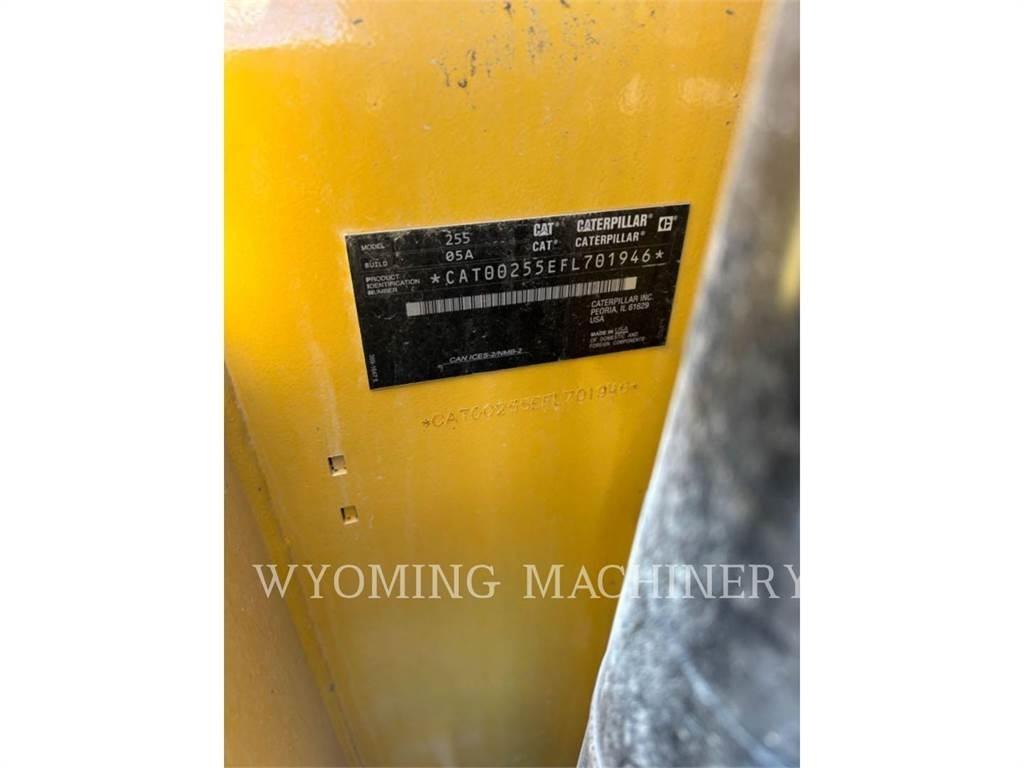 CAT 255 Kompaktrakodók