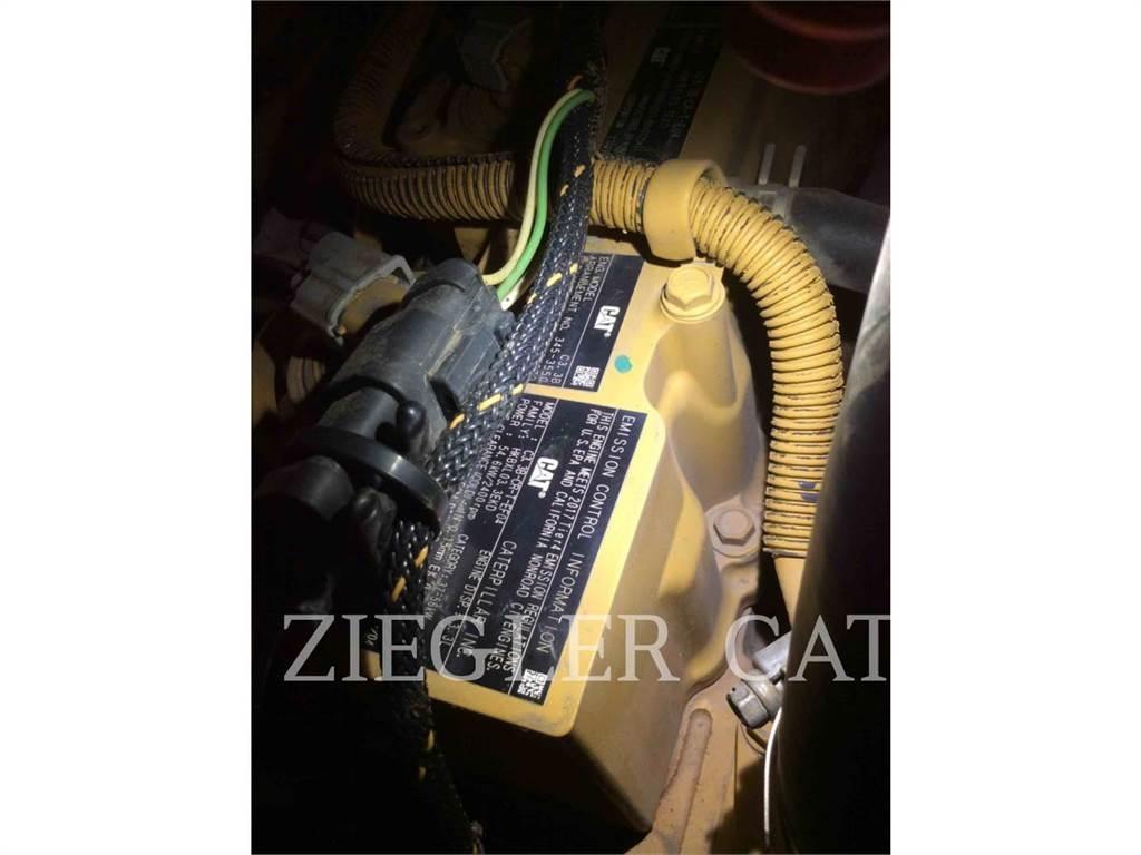CAT 257D Lánctalpas homlokrakodók