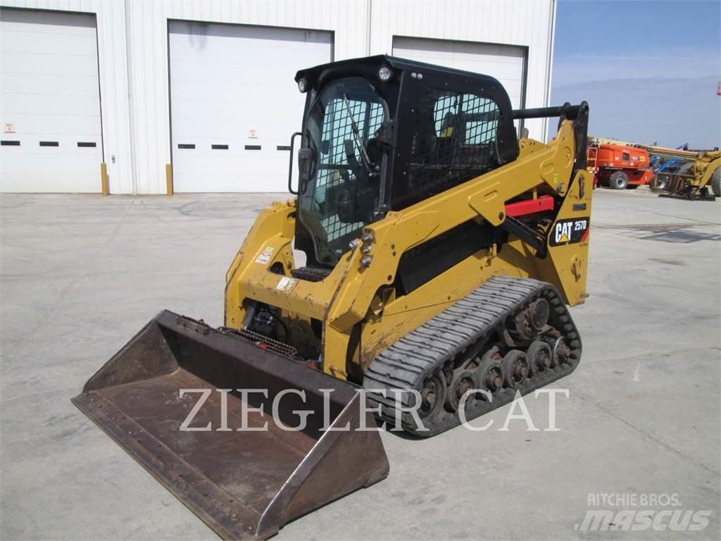 CAT 257D Lánctalpas homlokrakodók