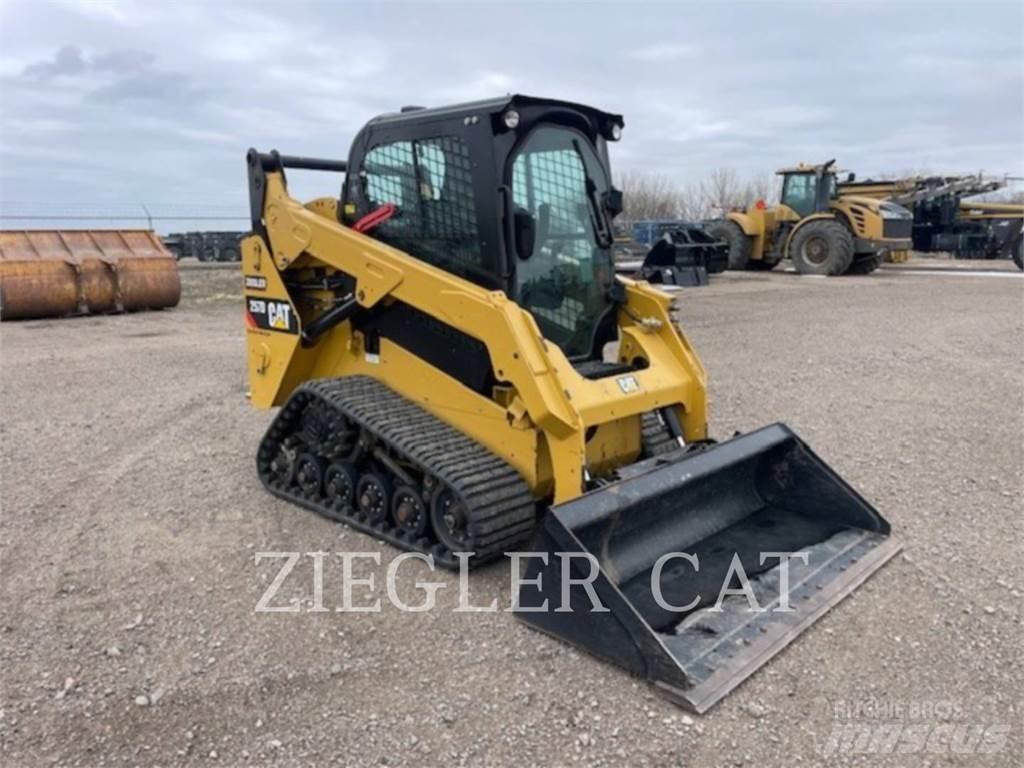 CAT 257D Lánctalpas homlokrakodók