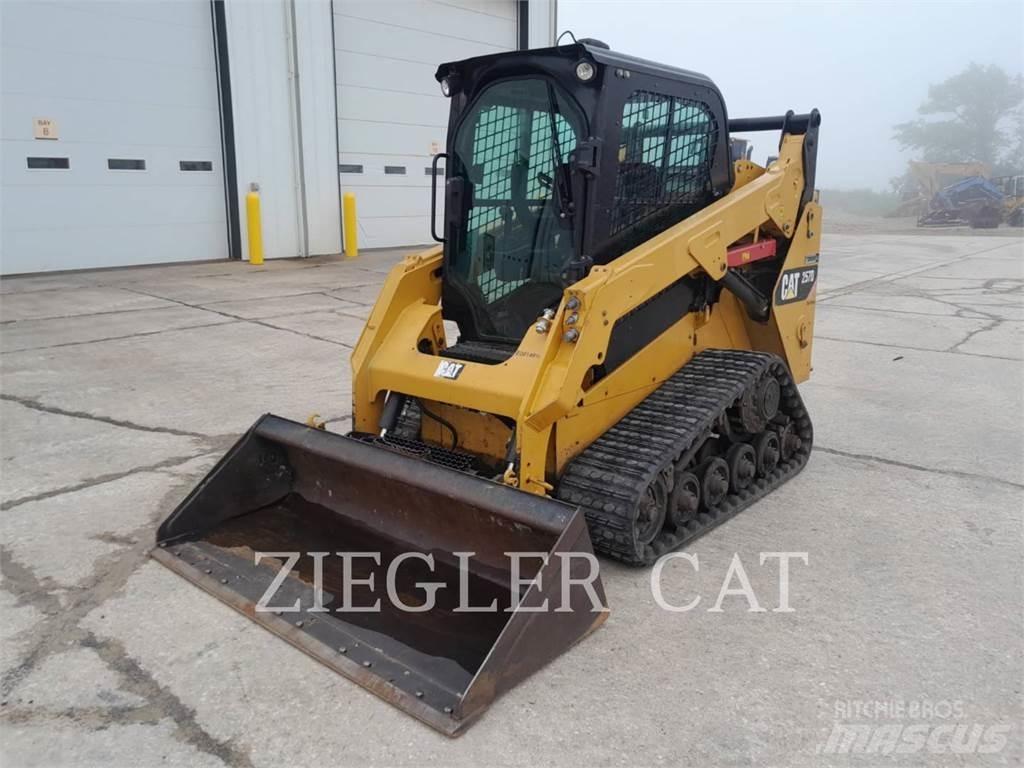 CAT 257D Lánctalpas homlokrakodók