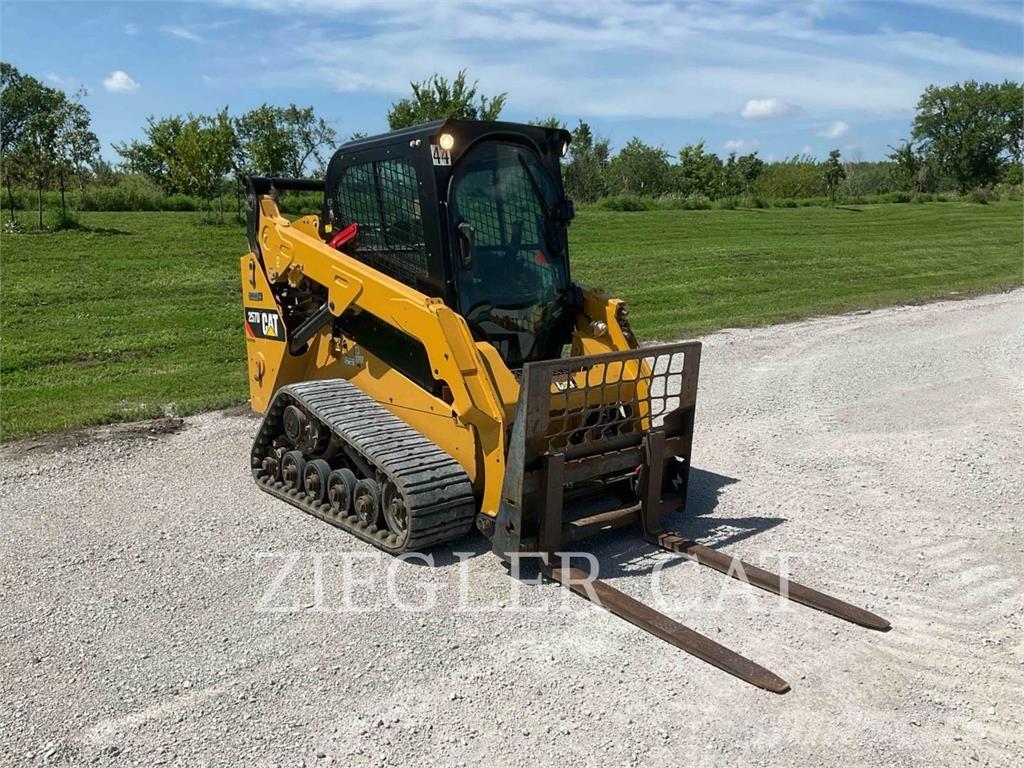 CAT 257D Lánctalpas homlokrakodók