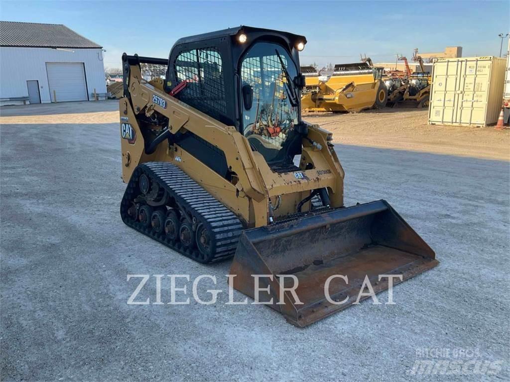 CAT 257D3 Lánctalpas homlokrakodók