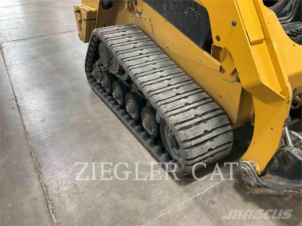 CAT 257D3 Lánctalpas homlokrakodók