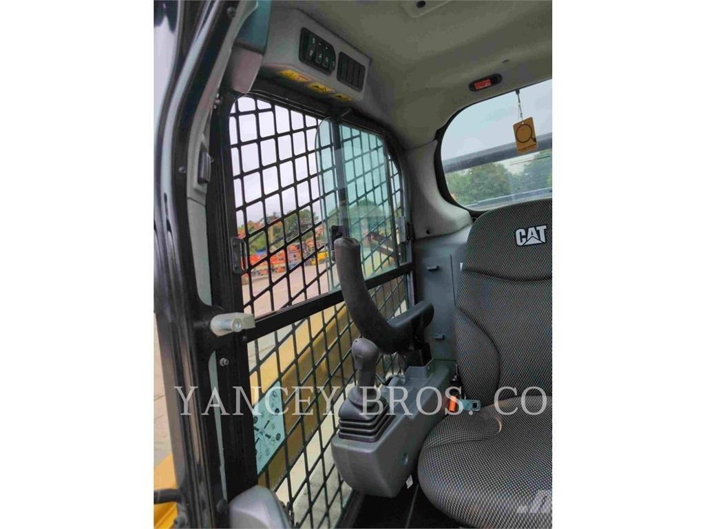 CAT 259 D3 Lánctalpas homlokrakodók