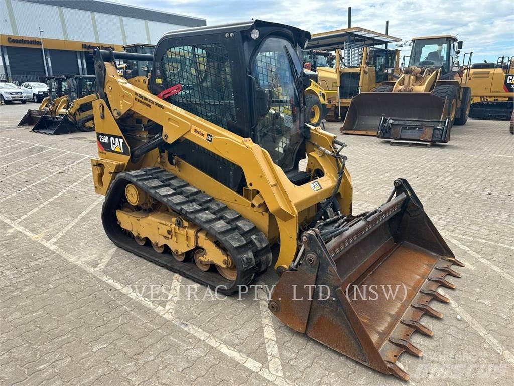 CAT 259D Lánctalpas homlokrakodók