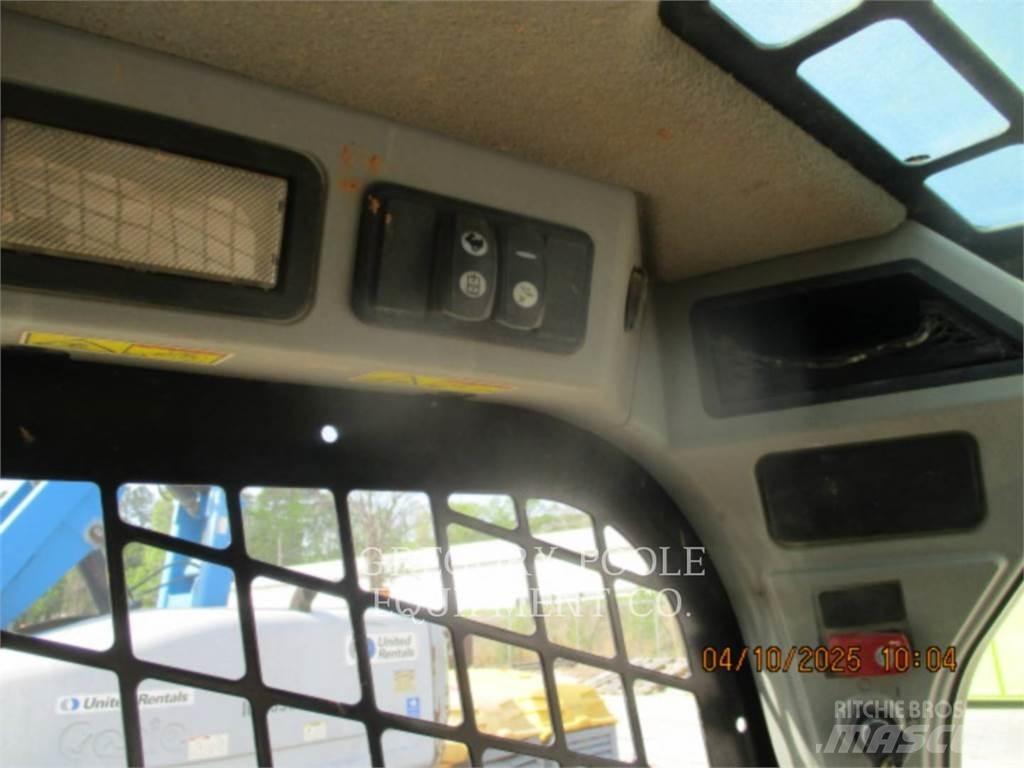 CAT 259D Lánctalpas homlokrakodók