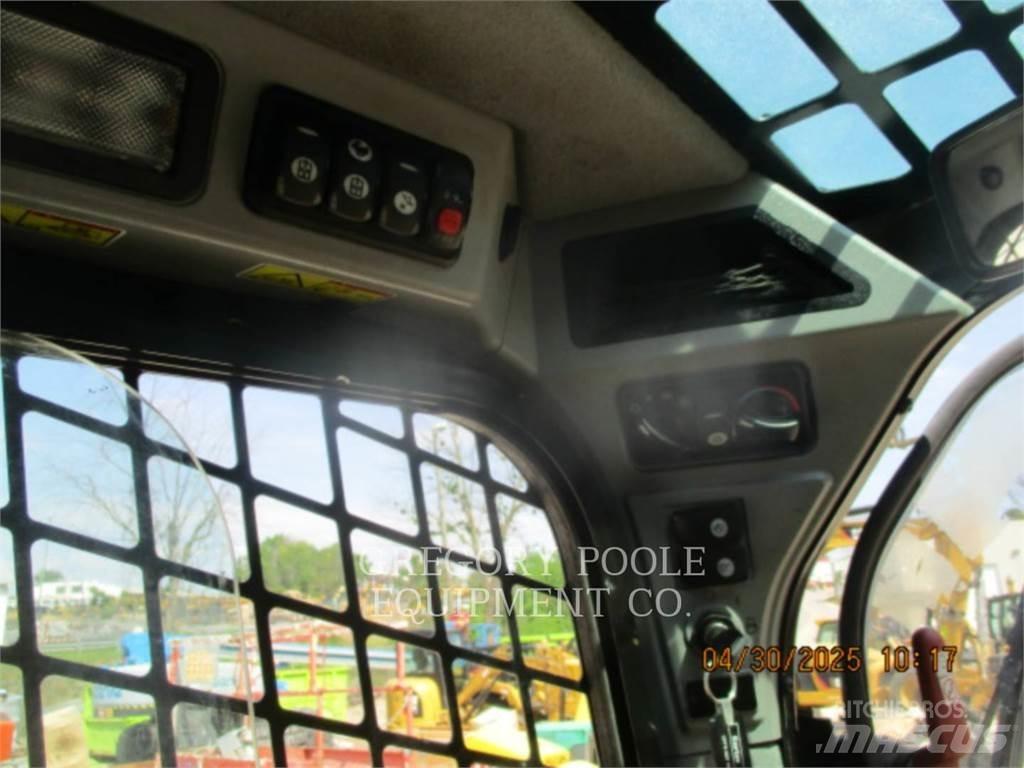 CAT 259D Lánctalpas homlokrakodók