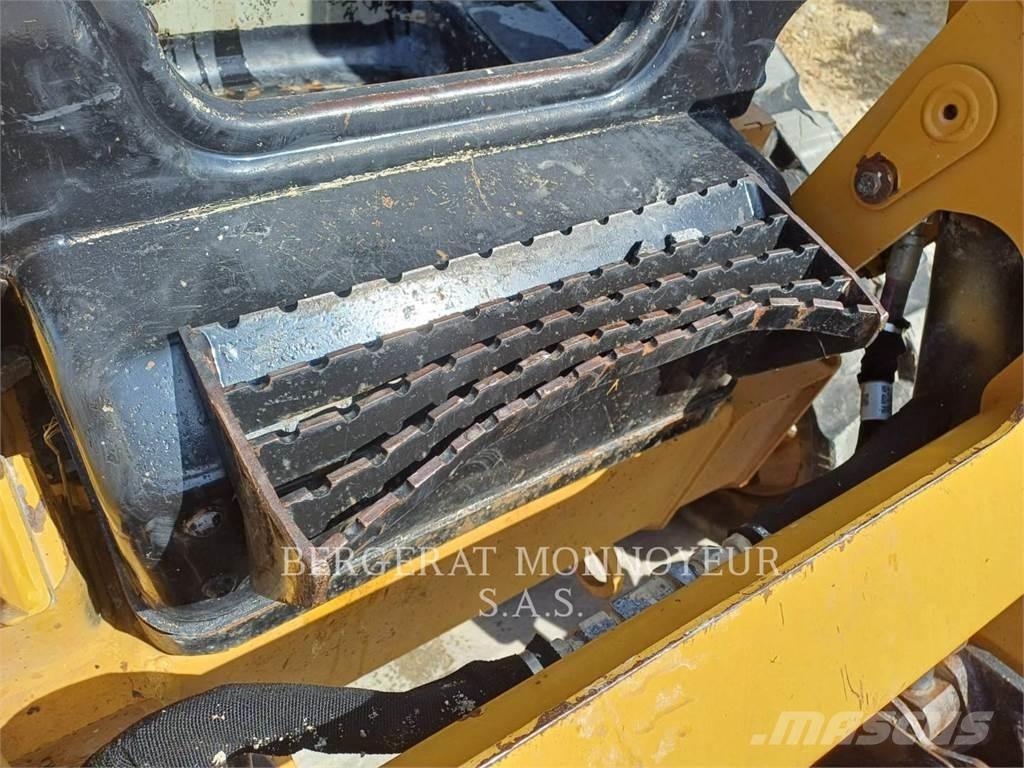 CAT 259D Lánctalpas homlokrakodók