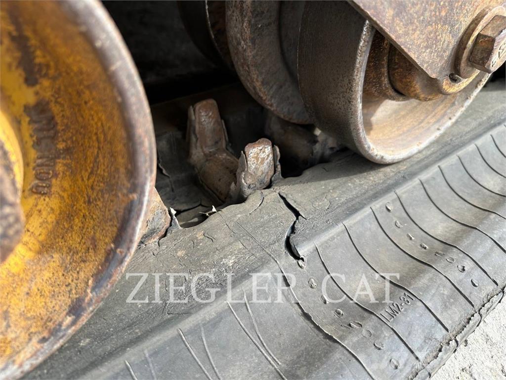 CAT 259D Lánctalpas homlokrakodók
