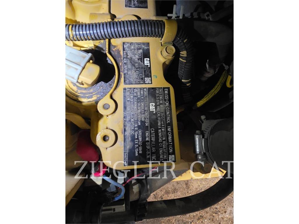 CAT 259D Lánctalpas homlokrakodók