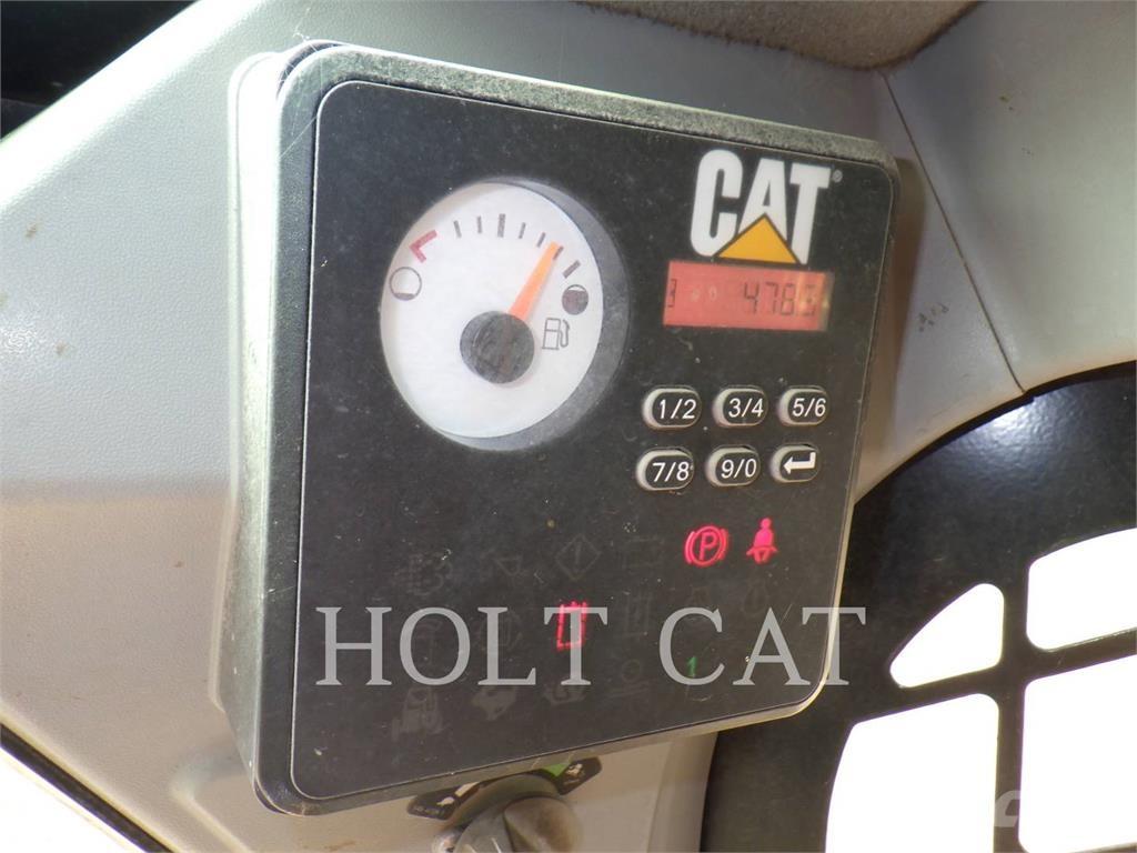 CAT 259D Lánctalpas homlokrakodók