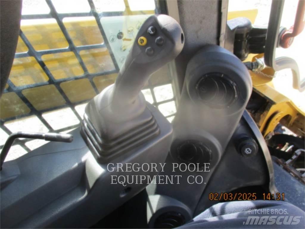 CAT 259D3 Lánctalpas homlokrakodók