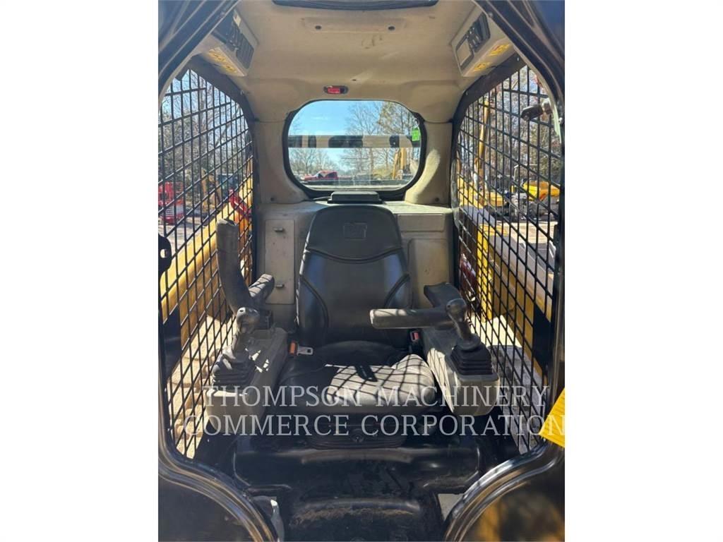 CAT 259D3 Lánctalpas homlokrakodók