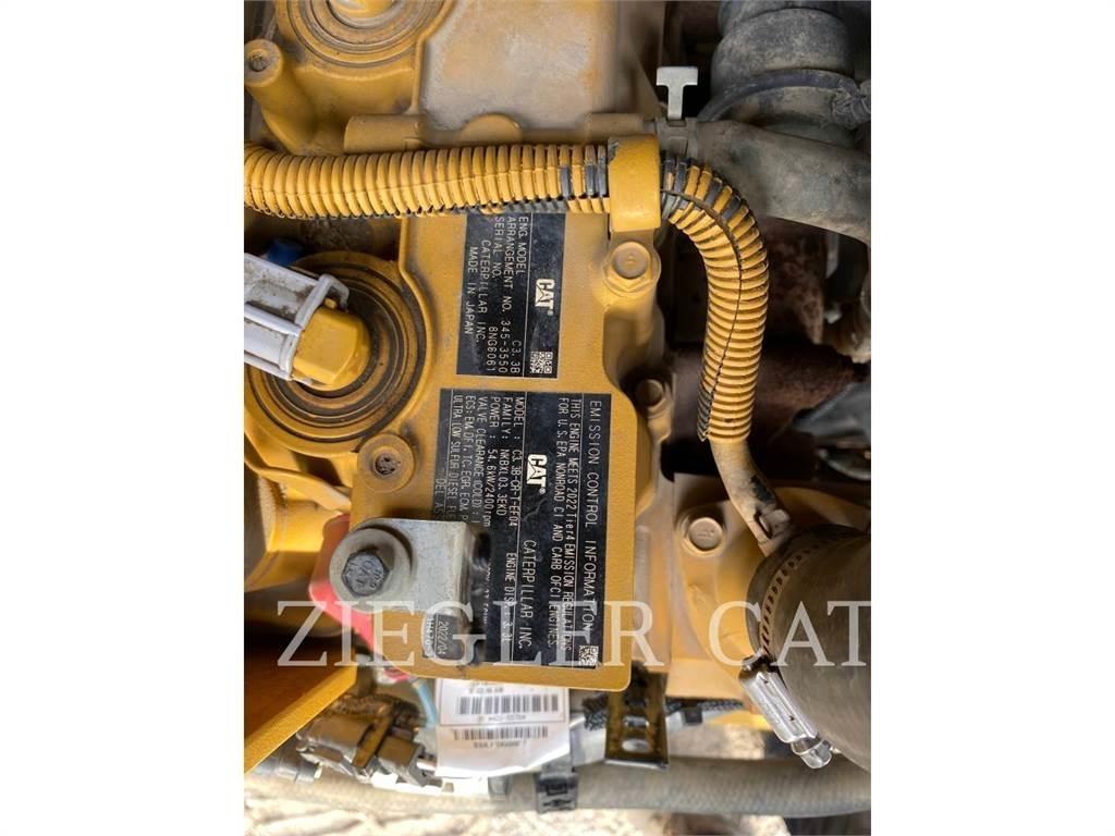 CAT 259D3 Lánctalpas homlokrakodók