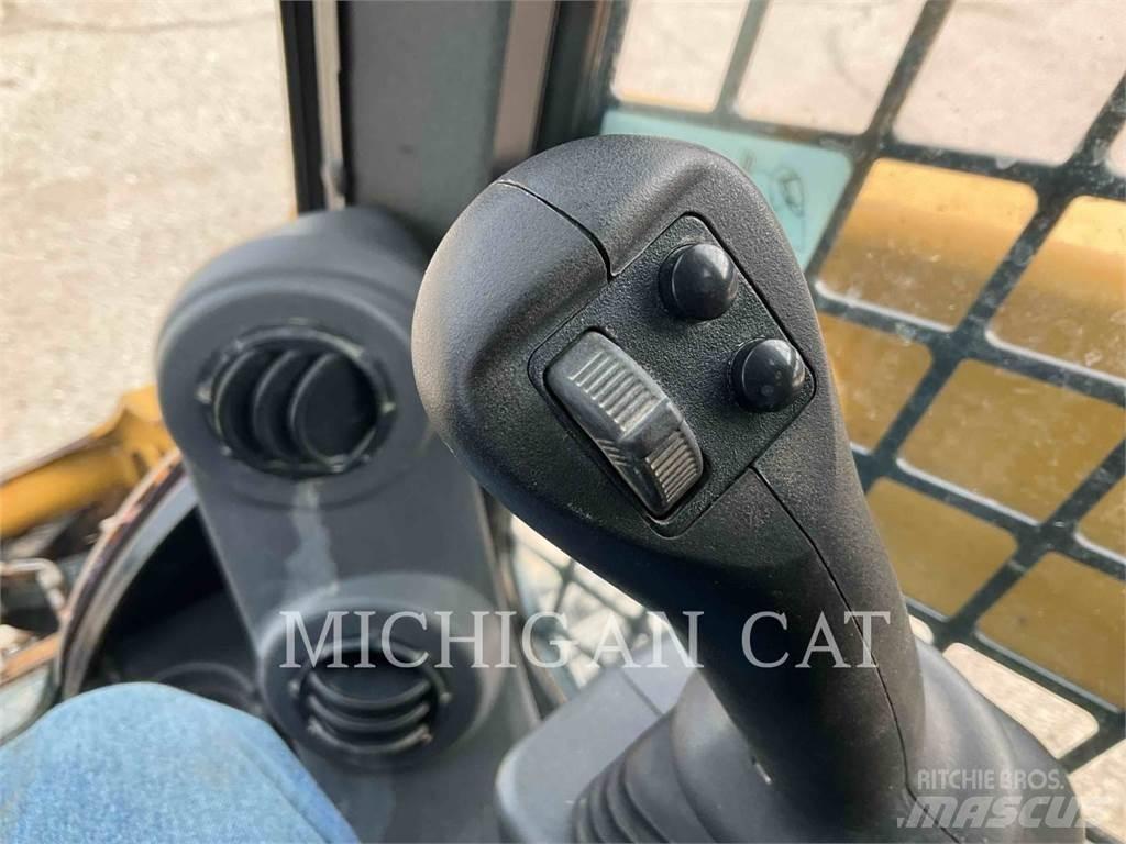 CAT 259D3 Lánctalpas homlokrakodók