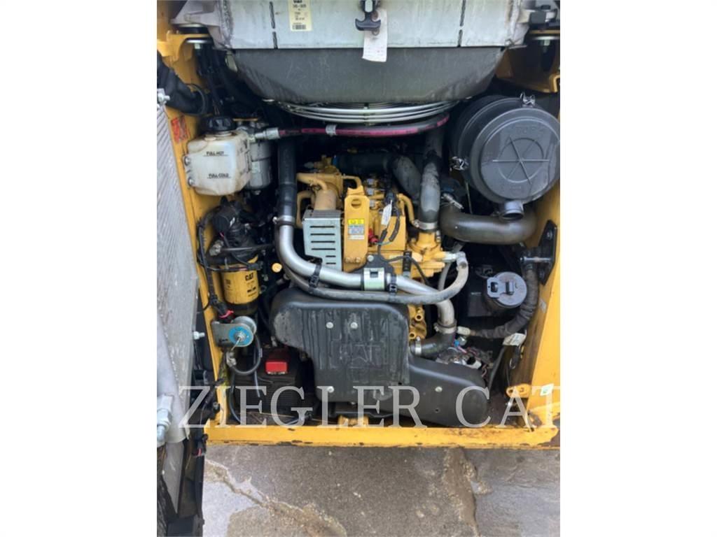 CAT 259D3 Lánctalpas homlokrakodók