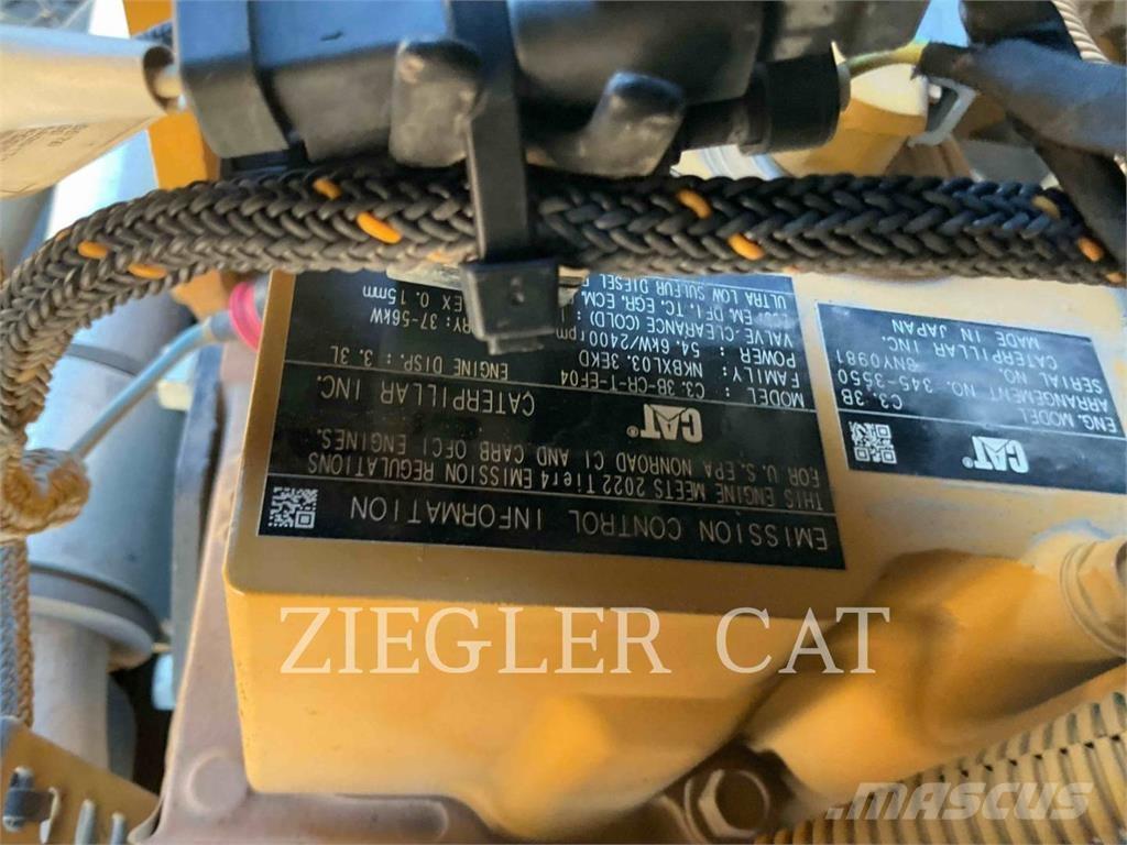 CAT 259D3 Lánctalpas homlokrakodók