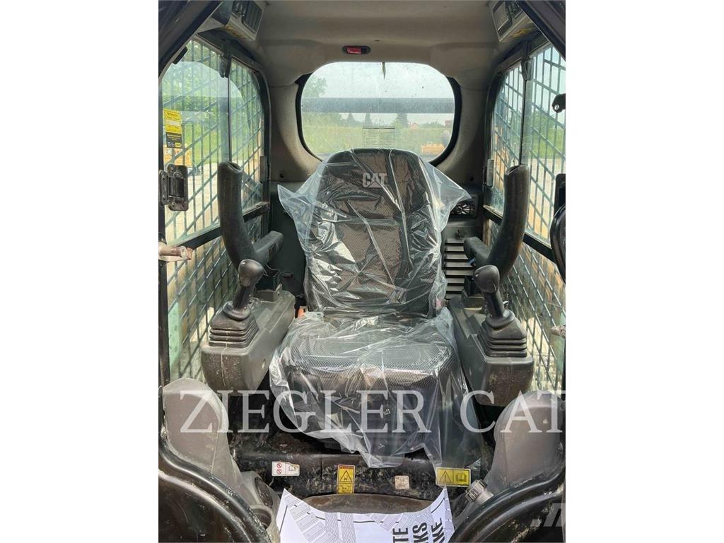 CAT 259D3 Lánctalpas homlokrakodók