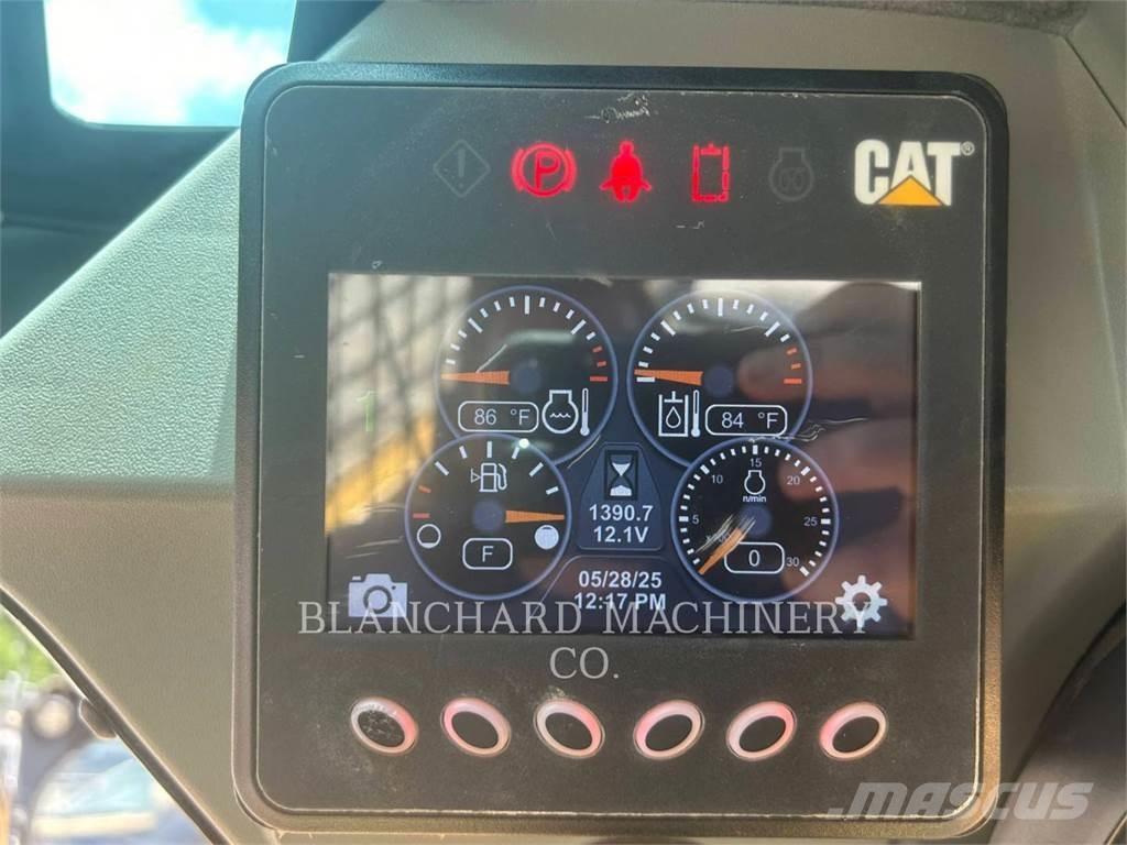 CAT 259D3 Lánctalpas homlokrakodók