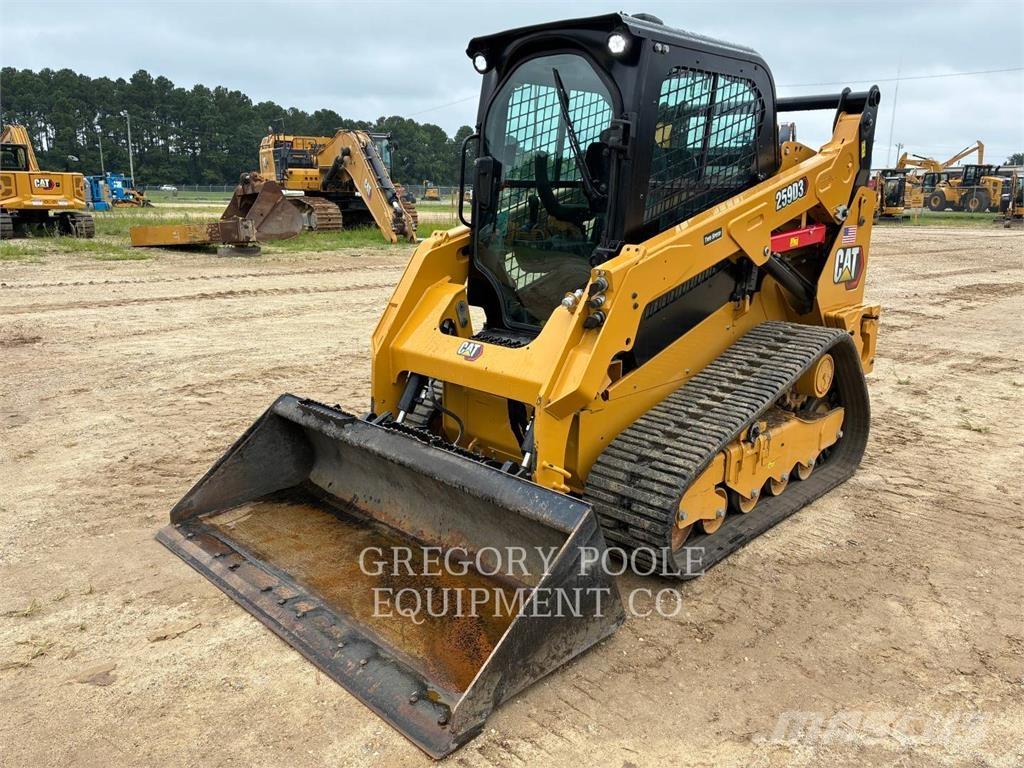 CAT 259D3 Lánctalpas homlokrakodók