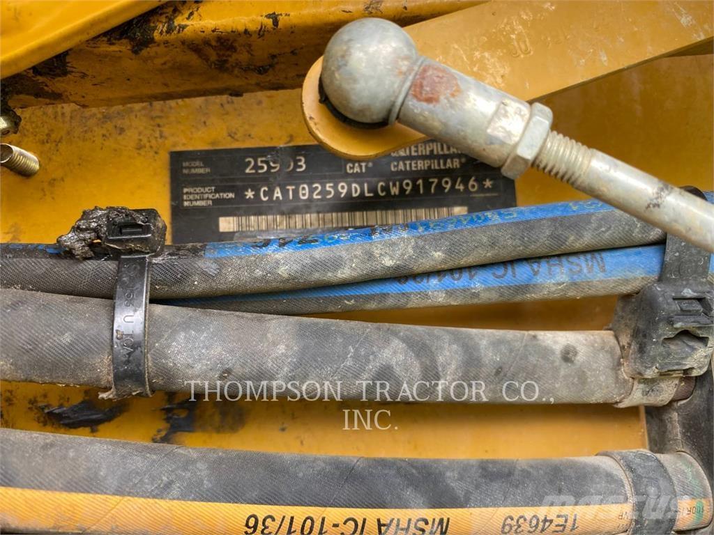 CAT 259D3 Lánctalpas homlokrakodók