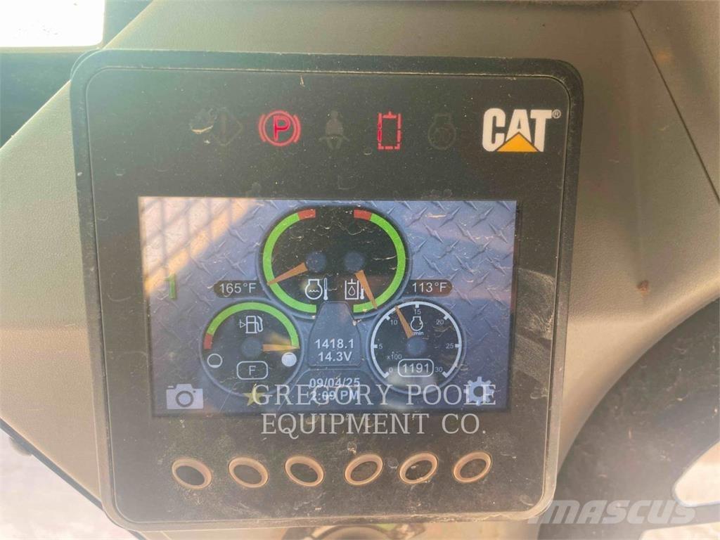 CAT 259D3 Lánctalpas homlokrakodók