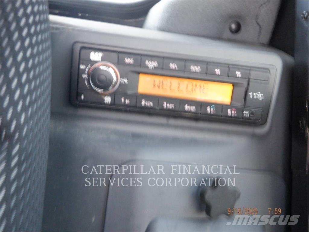 CAT 259D3 Lánctalpas homlokrakodók