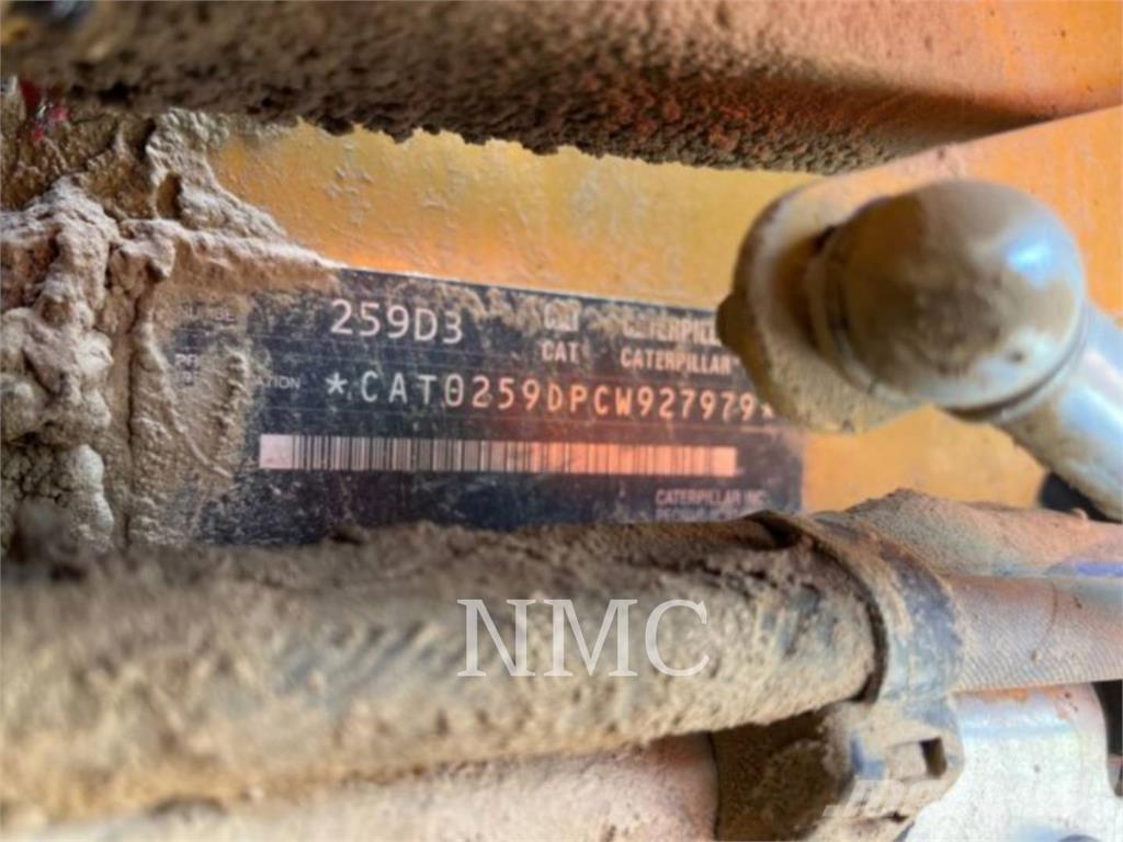 CAT 259D3 Lánctalpas homlokrakodók