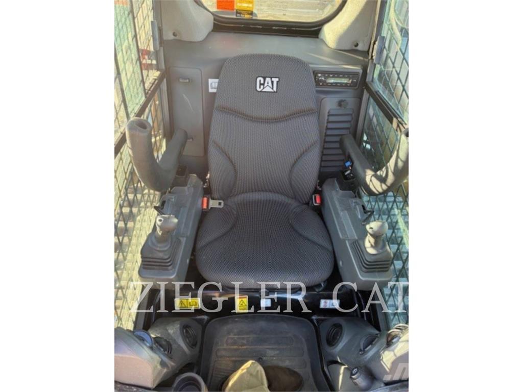 CAT 259D3 Lánctalpas homlokrakodók