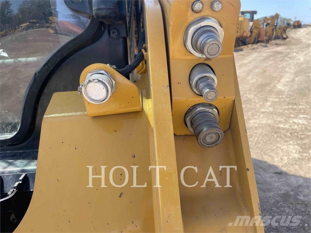 CAT 259D3 Lánctalpas homlokrakodók