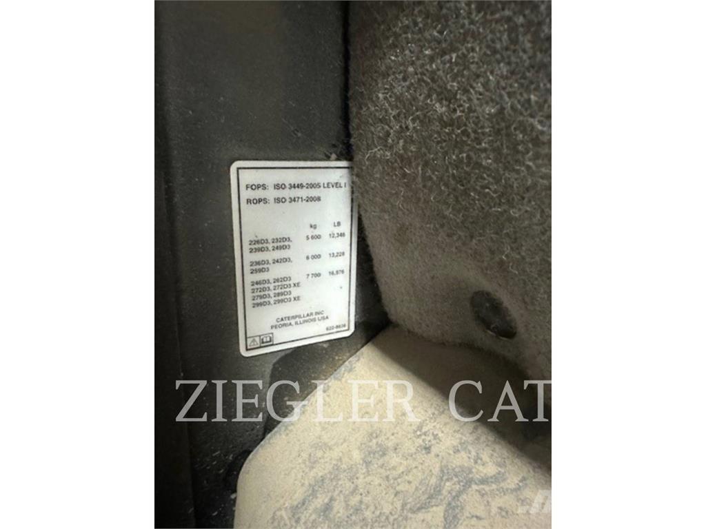 CAT 259D3 Lánctalpas homlokrakodók