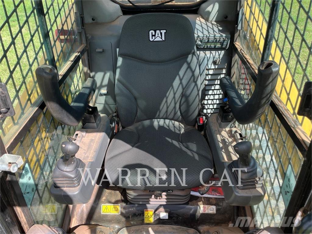 CAT 259D3 C3H2 Lánctalpas homlokrakodók