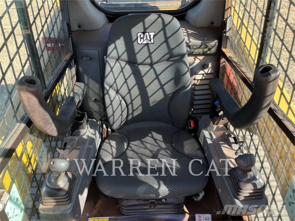 CAT 259D3 C3H2 Lánctalpas homlokrakodók