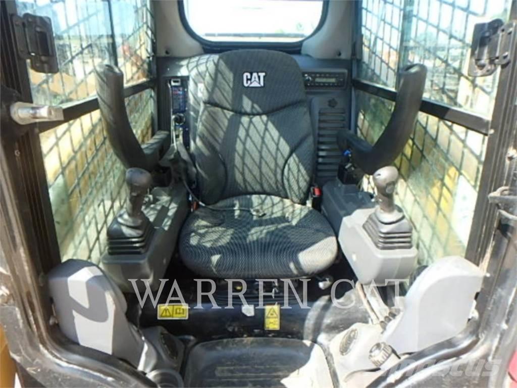 CAT 259D3 C3H3 Lánctalpas homlokrakodók